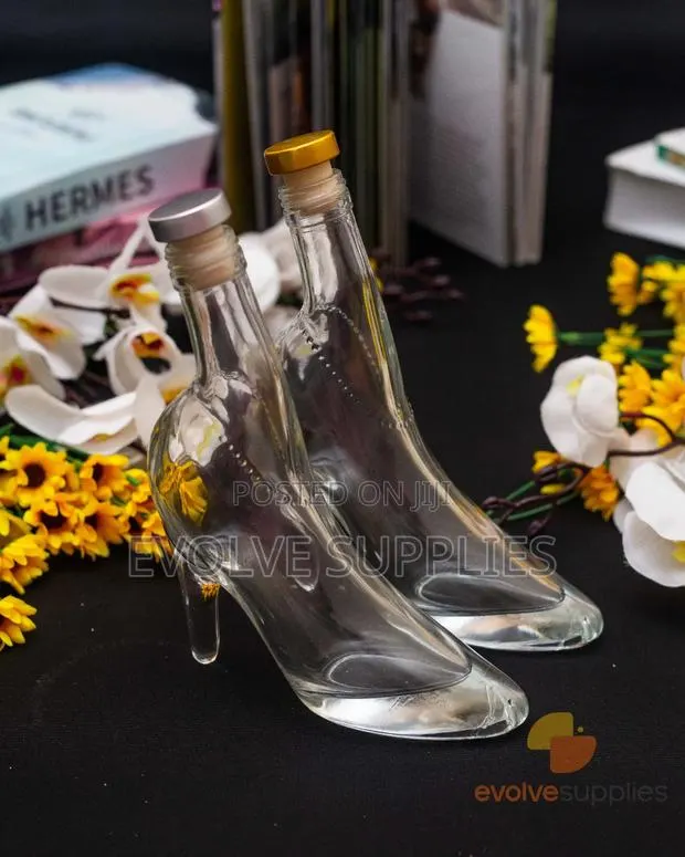220ml Transparent High Heel Bottle · Photo 1