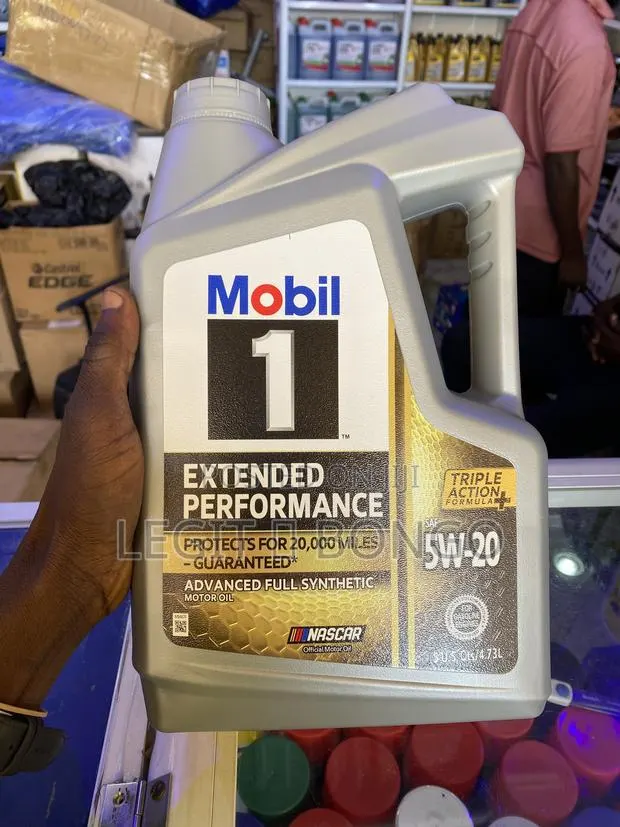 Mobil 1 EXTENDED PERFORMANCE - Advanced Full Synthetic · Photo 1