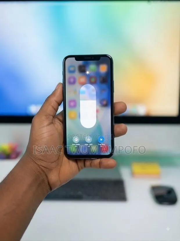 New Apple iPhone 11 Pro 64 GB Blue · Photo 1