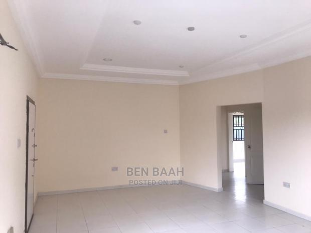4bdrm Duplex in Ben Properties, Ga East Municipal for sale · Photo 6