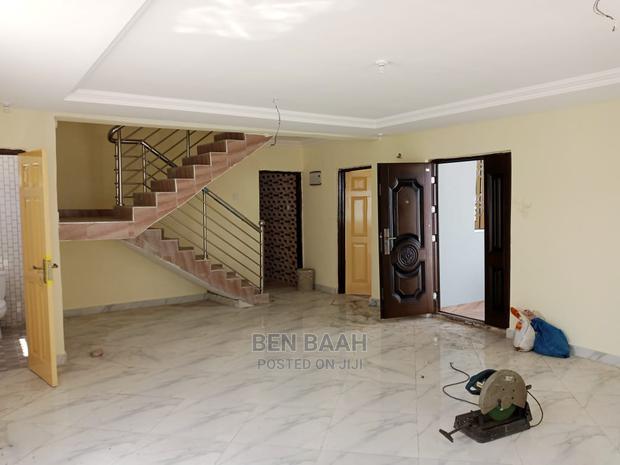 4bdrm Duplex in Ben Properties, Ga East Municipal for sale · Photo 7