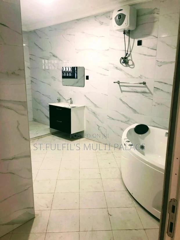 5bdrm House in Adenta for Sale · Photo 8