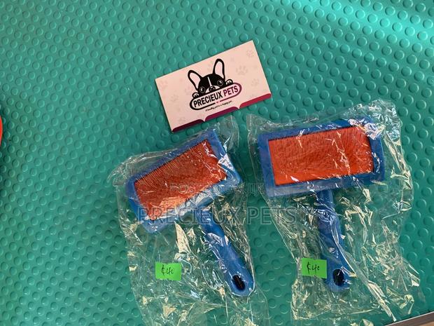 Toy Dog Silicon/Plastic Brush · Photo 2