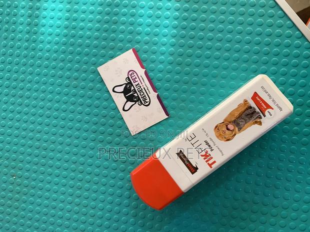 Ticks and Fleas Powder · Photo 1