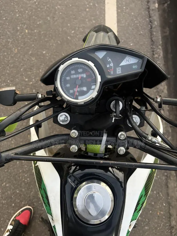 Apsonic AP200GY-9 2025 Green · Photo 1
