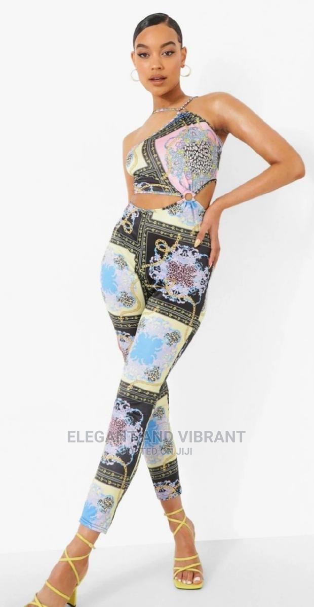 Beautiful Design Jumpsuit · Photo 4