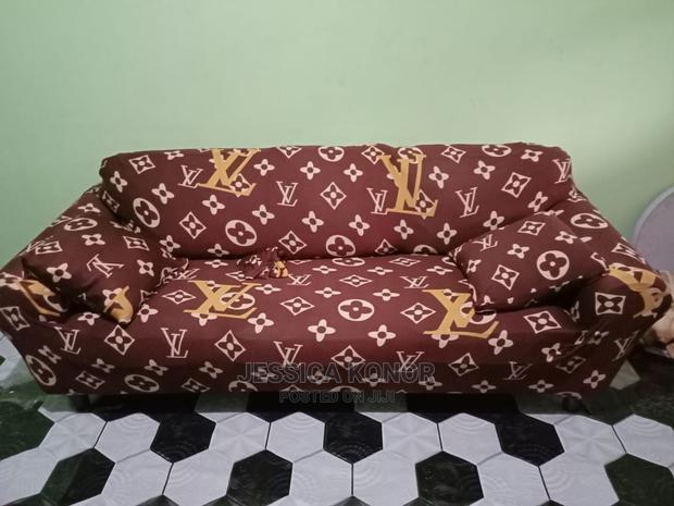 Lovely Sofa Chair Covers ( Just Give Me a Call) · Photo 1