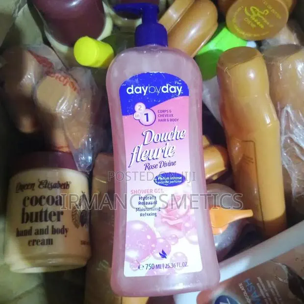 Day by Day Douche Fleurle 2 in 1 Body Wash · Photo 1