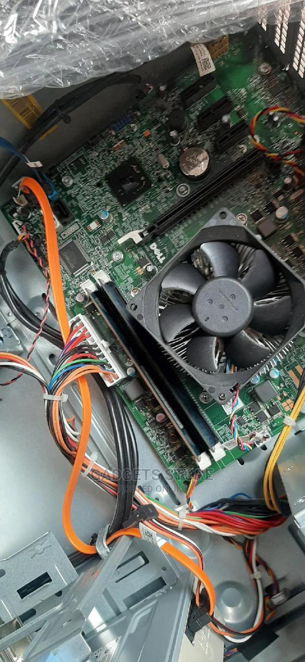 Desktop Computer Dell OptiPlex 7050 4GB Intel Core I3 HDD 500GB · Photo 3