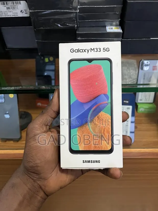 New Samsung Galaxy M33 5G 128 GB Blue · Photo 1