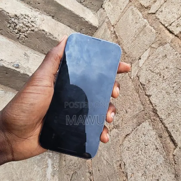 Apple iPhone 13 Pro 128 GB Blue · Photo 1
