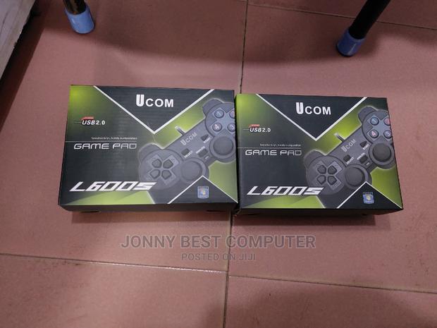 Ucom USB PC Gamepad · Photo 1