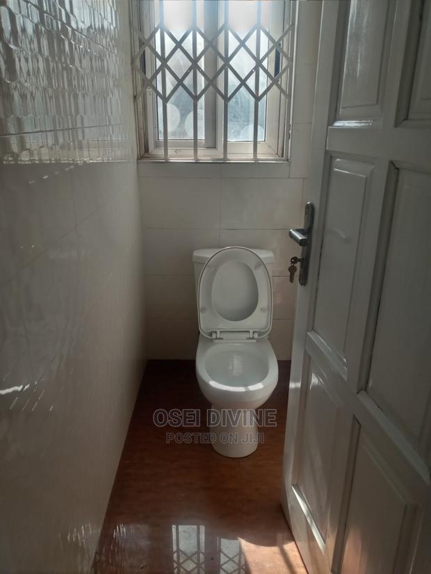 Neat 2-Bedrooms S/C Apartment Dansoman · Photo 5