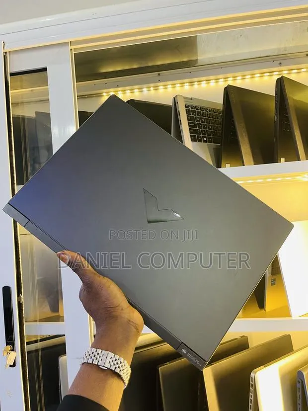 New Laptop HP Victus 16 16GB Intel Core i7 SSD 512GB · Photo 1