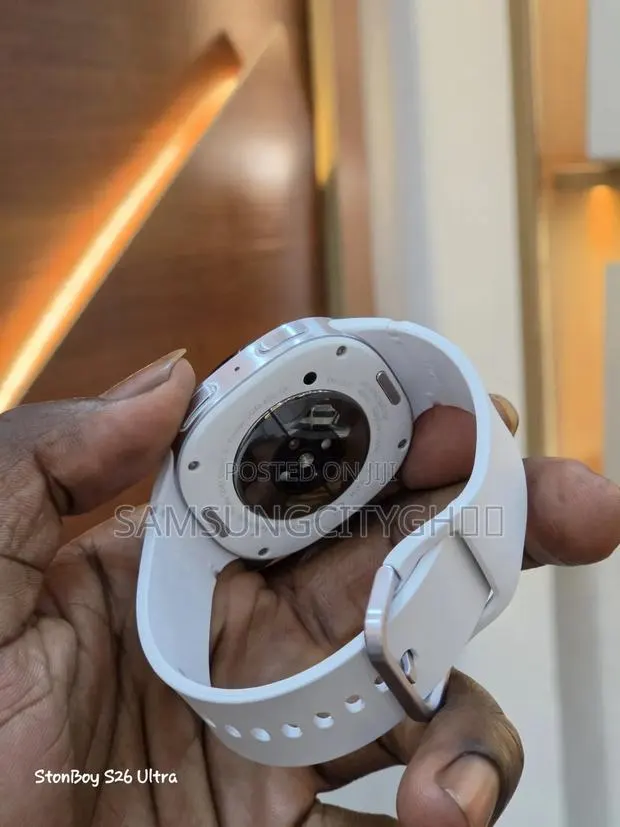 Samsung Watch 8 40mm · Photo 1