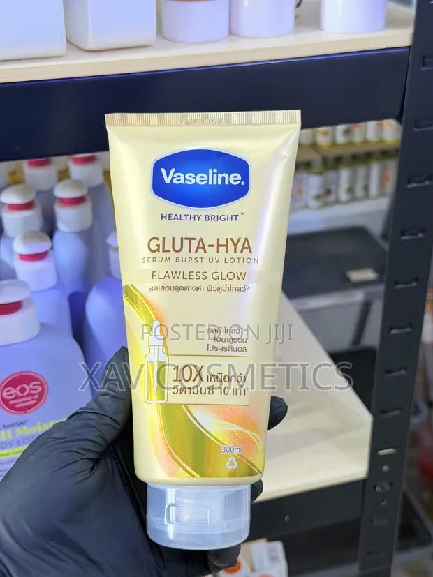 Vaseline Gluta Hya Serum Flawless Glow · Photo 1