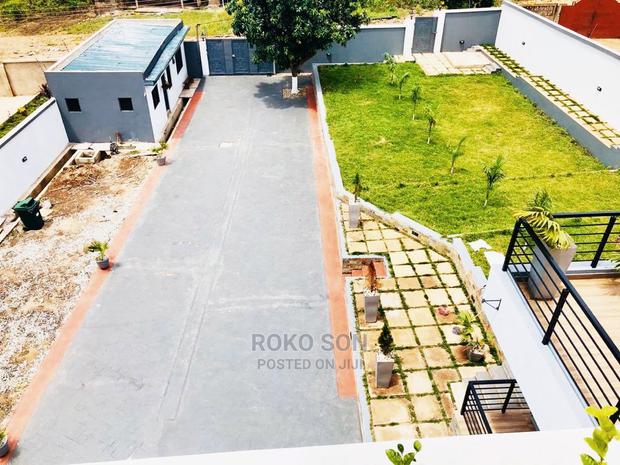 5bdrm Duplex in Dr Roko, Dome for sale · Photo 1