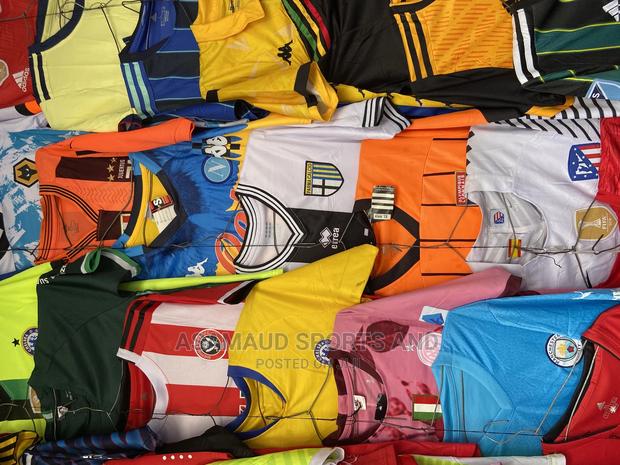 Club JERSEY’S at Cool Price · Photo 2