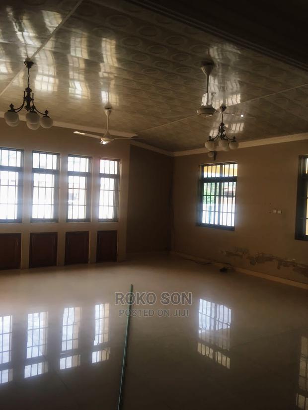 7bdrm House in Dr Roko, Spintex for Rent · Photo 6