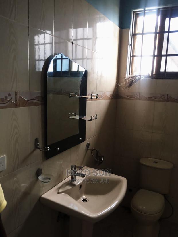7bdrm House in Dr Roko, Spintex for Rent · Photo 7