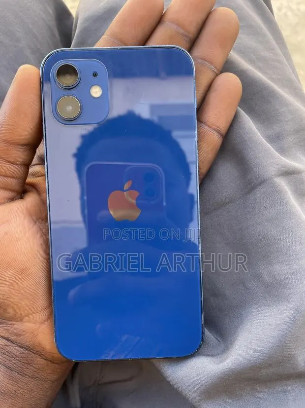 Apple iPhone 12 128 GB Blue · Photo 1