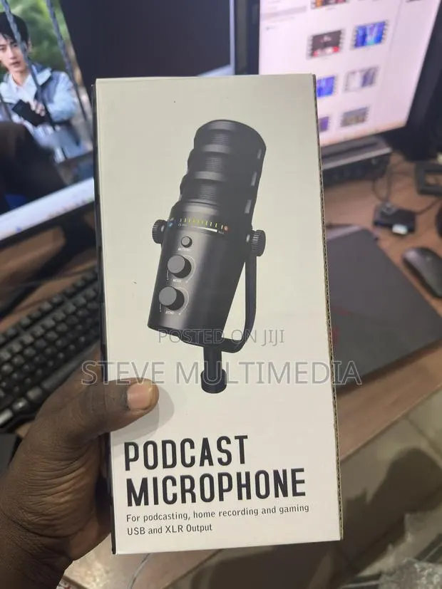 Podcast Microphone · Photo 1