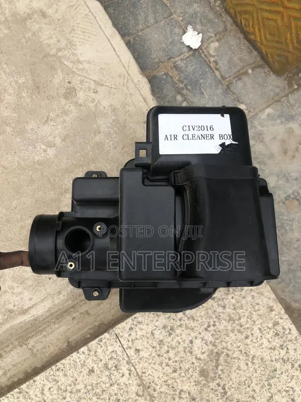 Honda Civic 2016 Air Cleaner Box · Photo 1