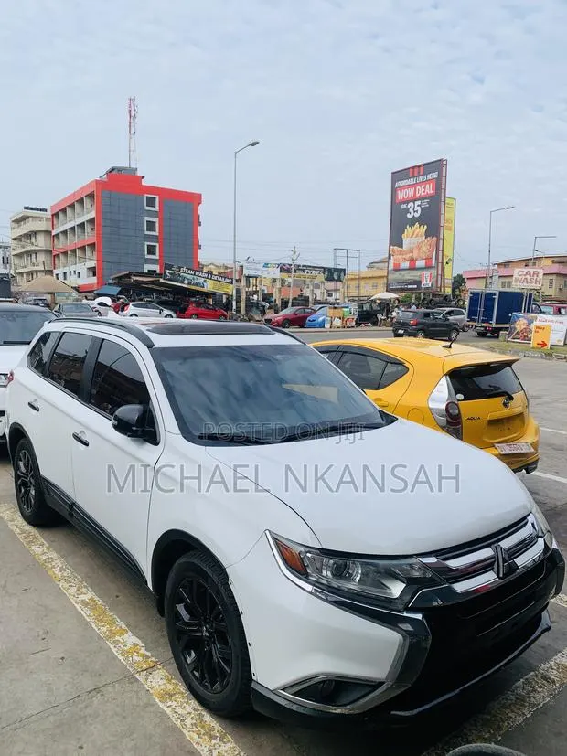 Mitsubishi Outlander Sport ES 2.0 2019 White · Photo 1