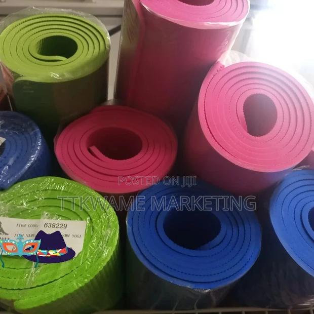 Quality Yoga Mat · Photo 3