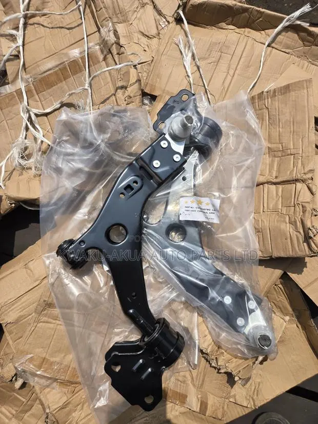 FORD Escape 2013,2014,2015,2016,2017 Lower Arms With Ball Joints · Photo 1