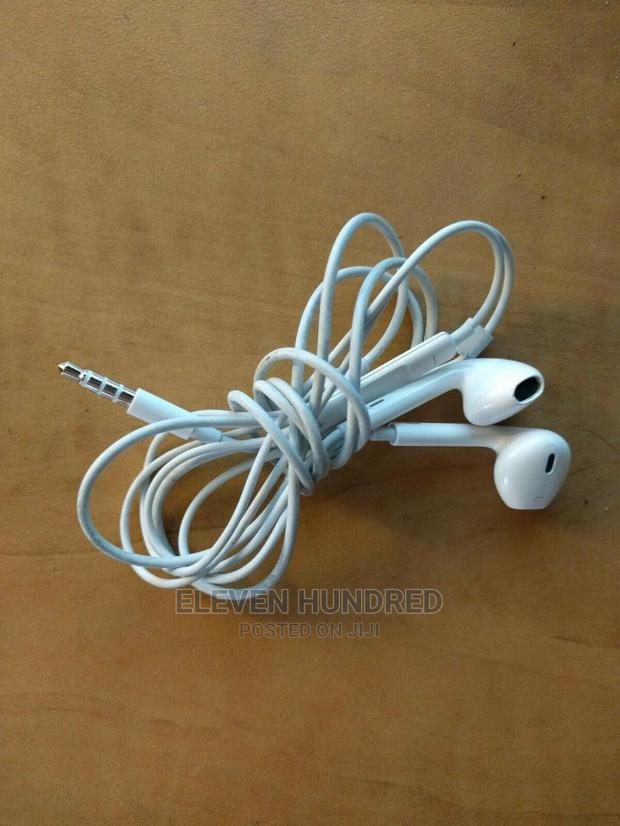 Earpods for All 3.5mm Jack Phones · Photo 1