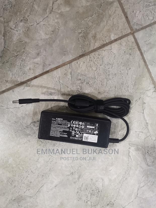 Dell Small Pin Original Charger · Photo 2