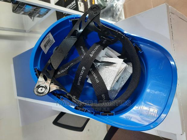 Delta Plus Safety Helmet · Photo 2