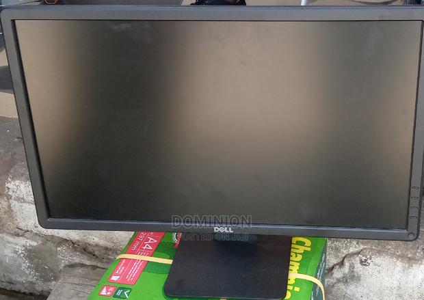 Dell 22" Monitor P2214H1080P, VGA, DVI, 3 USB · Photo 1