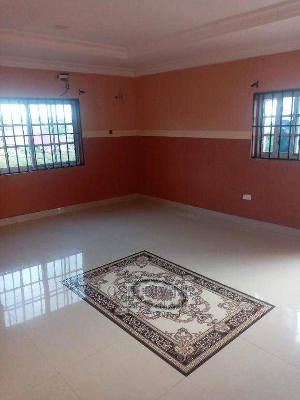 Exe 2-Bedrooms Apartment Dansoman Roundabout · Photo 1