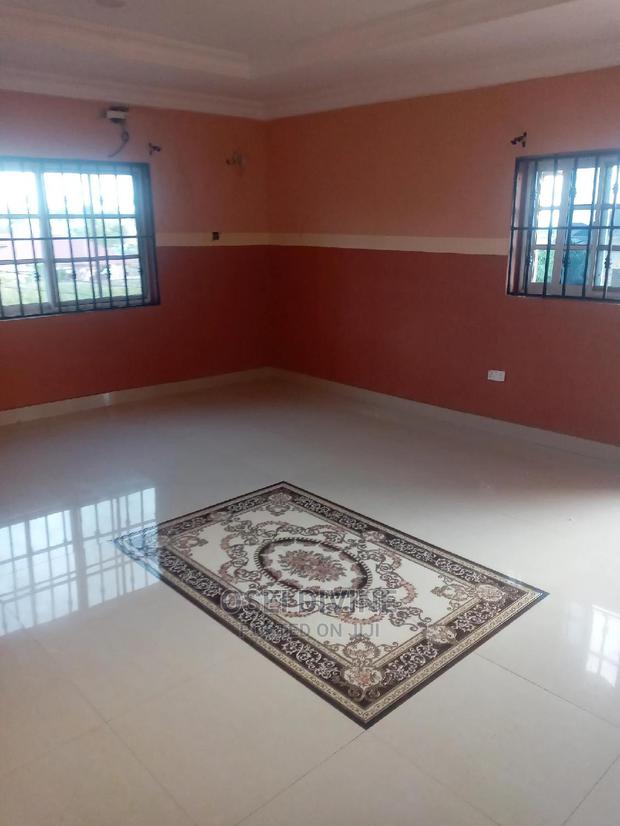 Exe 2-Bedrooms Apartment Dansoman Roundabout · Photo 6