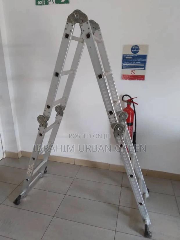 3x4 Folding Ladder · Photo 1