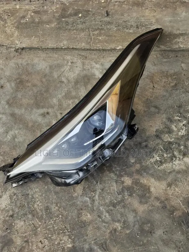 C-Hr Headlight Driver Side 22 Full Led · Photo 1
