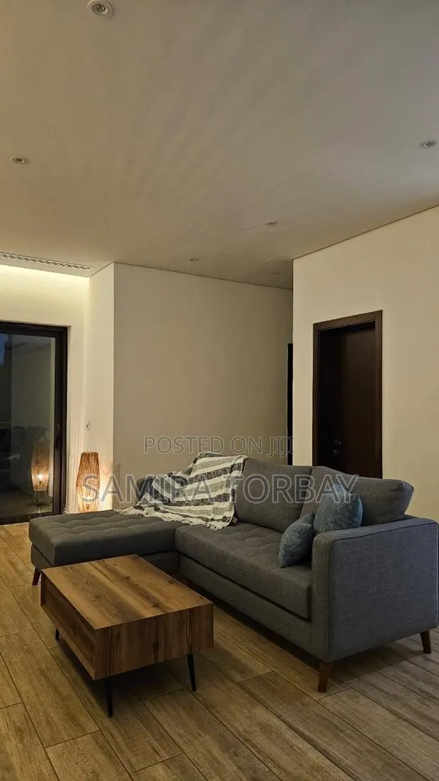 Furnished 2bdrm Apartment in Octavia Building, Accra Metropolitan · Photo 1