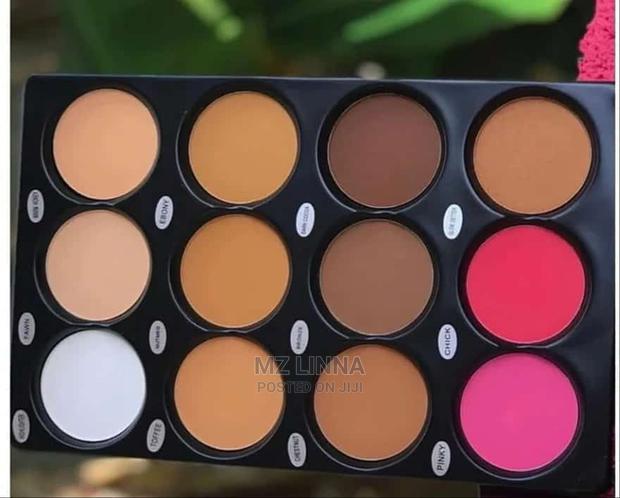Multi Purpose Powder Palette · Photo 1