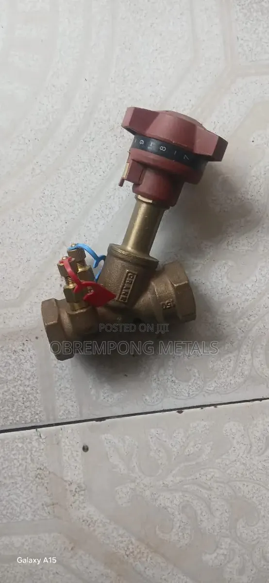 11/4" Crane Brass Balance Valve · Photo 1