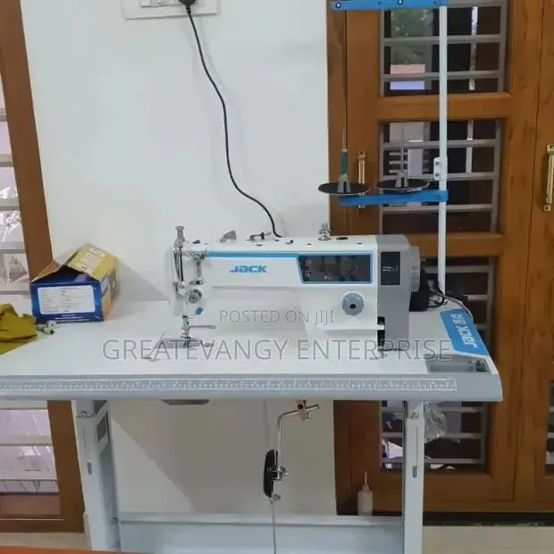 Brandnew Jack Digital Industrial Sewing Machine · Photo 1