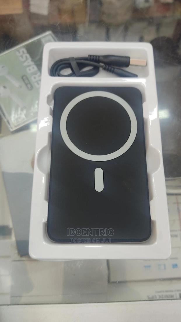 5000 Mah Magnetic Wireless Power Bank · Photo 1