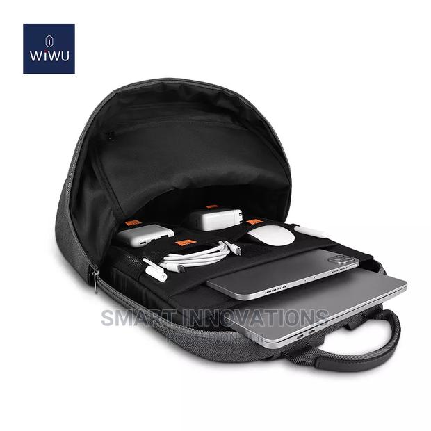 15.6 Inch Wiwu Pilot Backpack · Photo 3