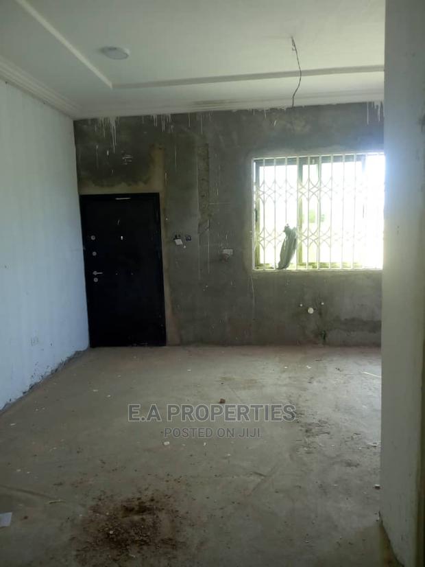 4bdrm Block of Flats in E a Properties, Valley View Area for Sale