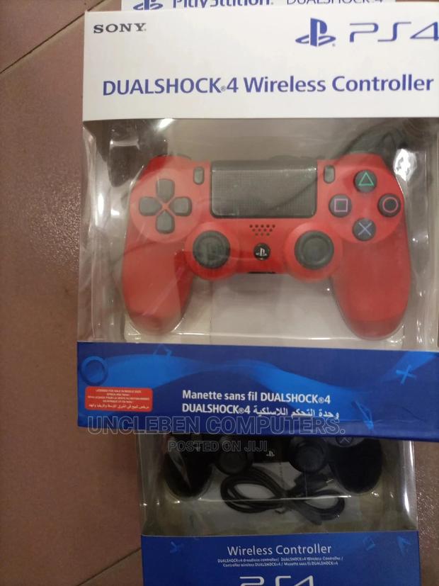 Play Station Wireless Controller · Photo 1