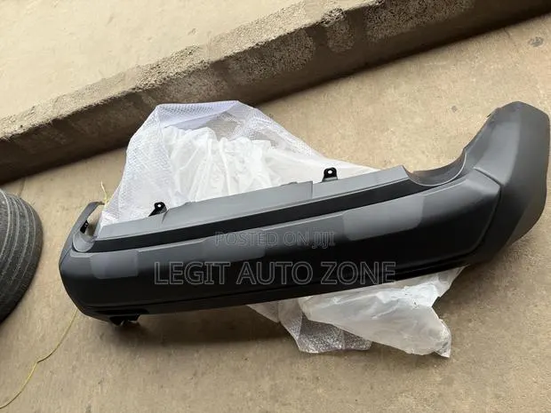 Mitsubishi Outlander 2022,2023,2024,2025, Back Bumper Lower Available · Photo 1