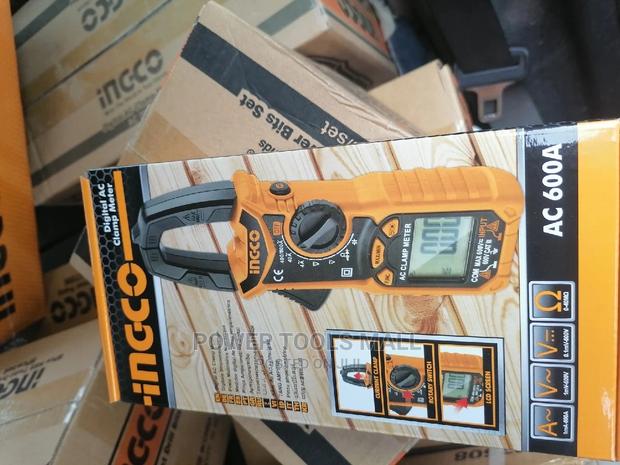 Digital AC Clamp 2000 Counts · Photo 2