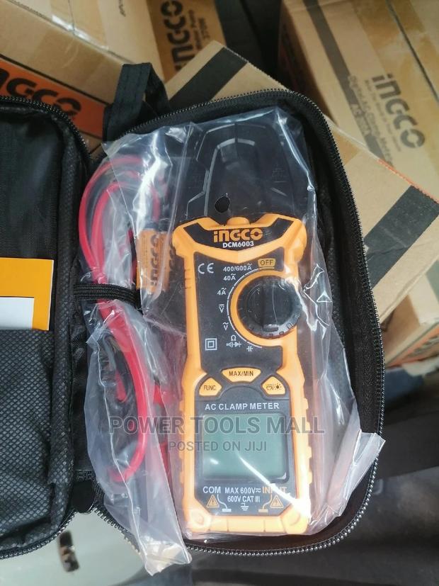 Digital AC Clamp 2000 Counts · Photo 3