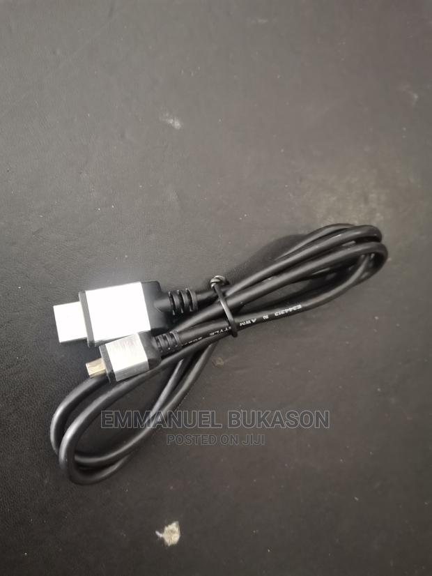 Micro HDMI to HDMI Cable · Photo 2